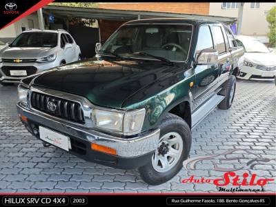 TOYOTA - HILUX - 2002/2003 - Verde - R$ 75.900,00