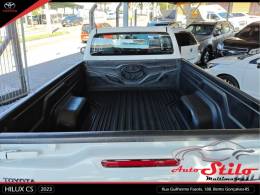 TOYOTA - HILUX - 2023/2023 - Branca - R$ 195.890,00