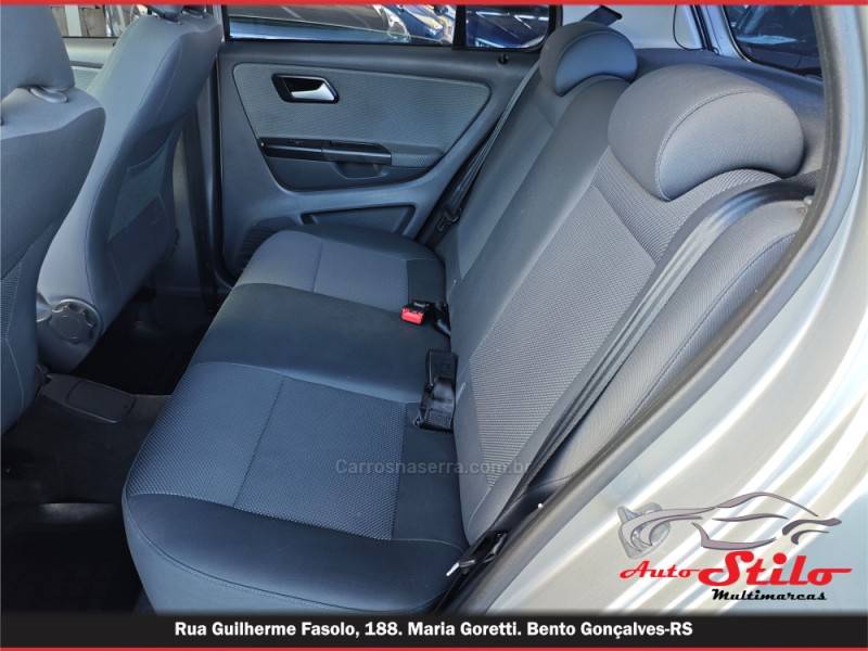 VOLKSWAGEN - FOX - 2012/2012 - Dourada - R$ 38.900,00