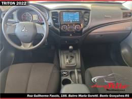 MITSUBISHI - L200 TRITON - 2021/2022 - Amarela - R$ 178.000,00