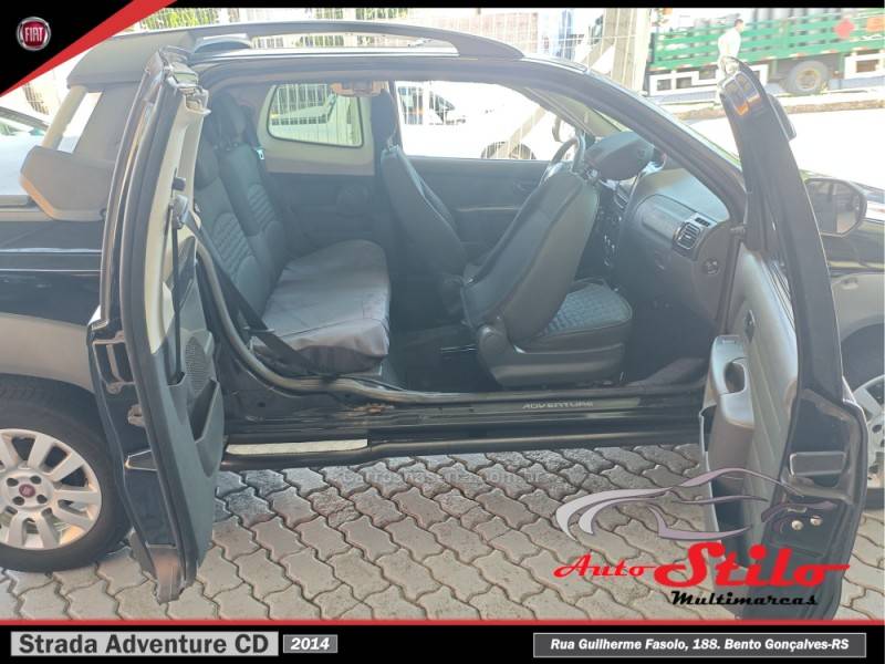 FIAT - STRADA - 2014/2014 - Preta - R$ 61.900,00