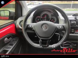 VOLKSWAGEN - UP - 2017/2018 - Vermelha - R$ 66.900,00