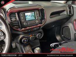 FIAT - TORO - 2018/2019 - Branca - R$ 95.900,00