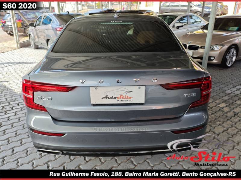 VOLVO - S60 - 2020/2020 - Cinza - R$ 175.900,00