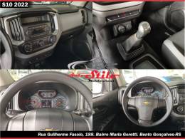 CHEVROLET - S10 - 2021/2022 - Prata - R$ 155.500,00
