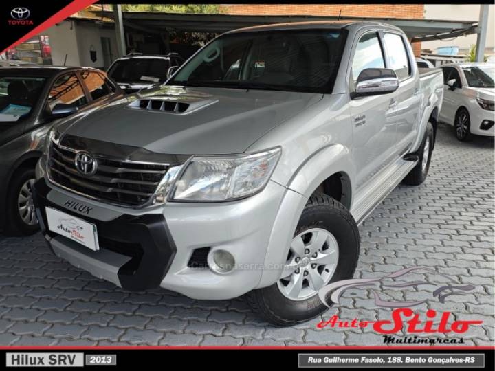 TOYOTA - HILUX - 2012/2013 - Prata - R$ 134.900,00