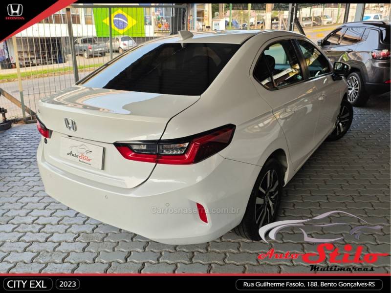 HONDA - CITY - 2022/2023 - Branca - R$ 108.900,00