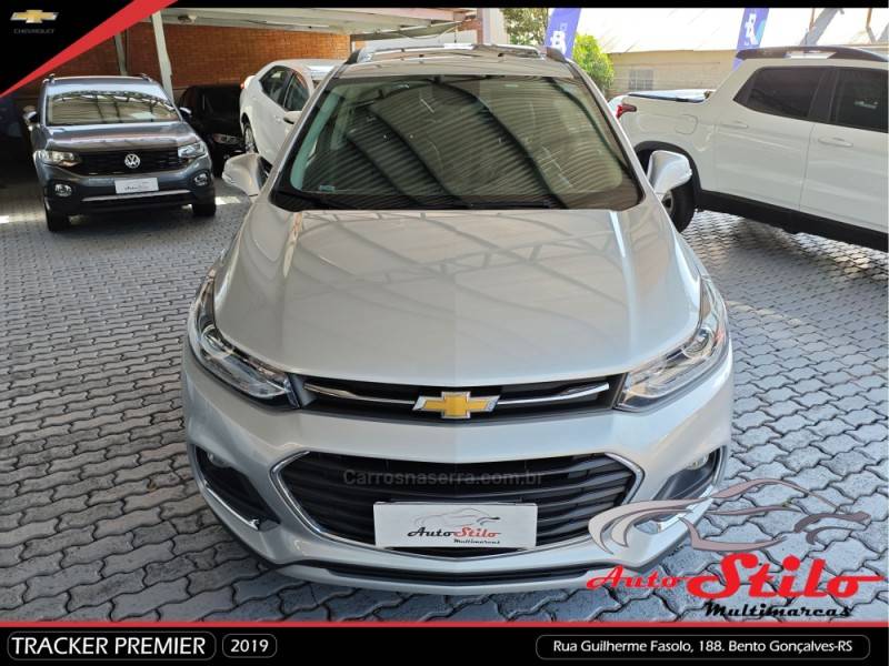 CHEVROLET - TRACKER - 2018/2019 - Prata - R$ 96.000,00