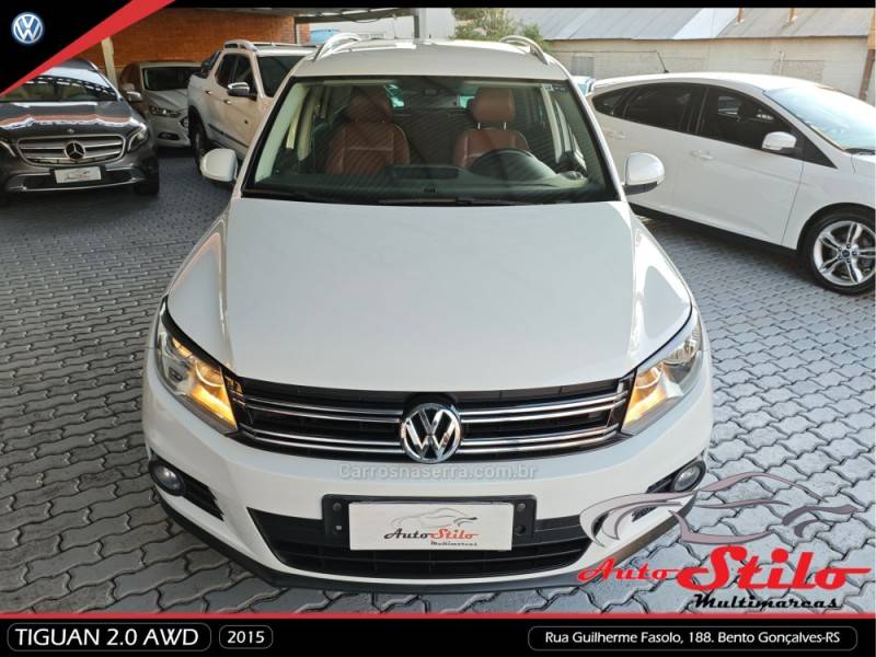 VOLKSWAGEN - TIGUAN - 2014/2015 - Branca - R$ 74.900,00