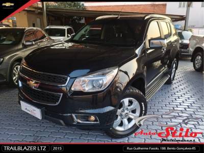 CHEVROLET - TRAILBLAZER - 2014/2015 - Preta - R$ 139.900,00