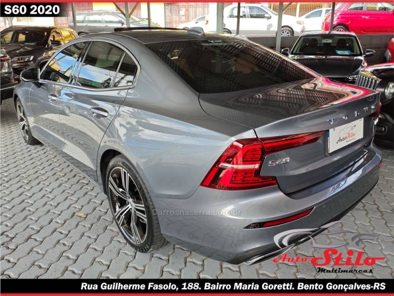 VOLVO - S60 - 2020/2020 - Cinza - R$ 175.900,00