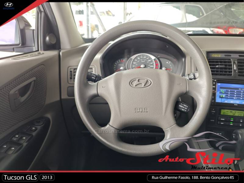 HYUNDAI - TUCSON - 2012/2013 - Preta - R$ 49.900,00