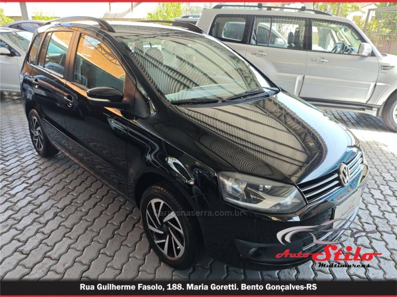 VOLKSWAGEN - SPACEFOX - 2010/2011 - Preta - R$ 38.900,00
