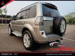 MITSUBISHI - PAJERO TR4 - 2013/2014 - Prata - R$ 71.900,00