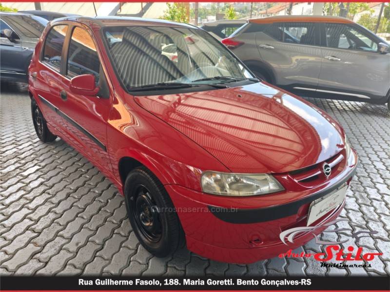 CHEVROLET - CELTA - 2002/2003 - Vermelha - R$ 19.900,00
