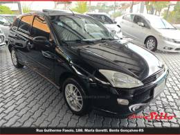 FORD - FOCUS - 2002/2002 - Preta - R$ 17.900,00