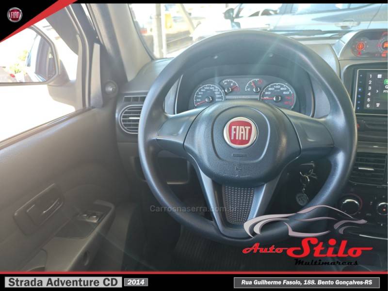 FIAT - STRADA - 2014/2014 - Preta - R$ 61.900,00