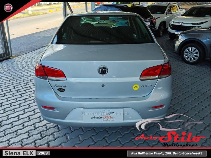 FIAT - SIENA - 2008/2009 - Prata - R$ 32.900,00