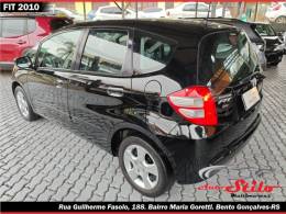 HONDA - FIT - 2010/2010 - Preta - R$ 43.900,00