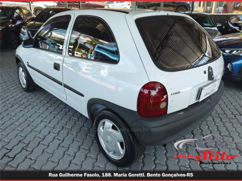 CHEVROLET - CORSA - 1998/1998 - Branca - R$ 12.900,00