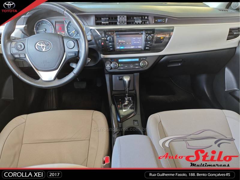 TOYOTA - COROLLA - 2016/2017 - Branca - R$ 95.900,00