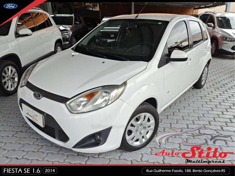 FORD - FIESTA - 2013/2014 - Branca - R$ 38.900,00