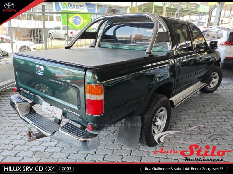 TOYOTA - HILUX - 2002/2003 - Verde - R$ 75.900,00