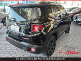 JEEP - RENEGADE - 2015/2016 - Preta - R$ 85.900,00