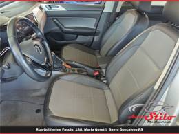 VOLKSWAGEN - POLO - 2018/2019 - Bege - R$ 84.900,00