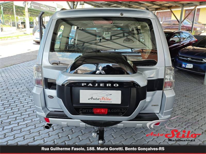 MITSUBISHI - PAJERO FULL - 2015/2016 - Prata - R$ 164.900,00