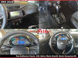 CHEVROLET - ONIX - 2017/2018 - Branca - R$ 68.900,00