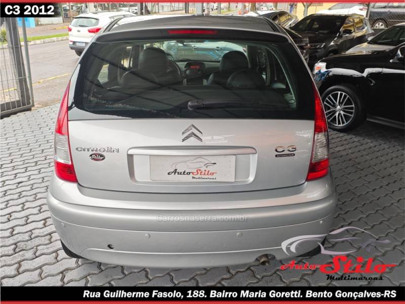 CITROËN - C3 - 2011/2012 - Prata - R$ 33.900,00