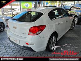 CHEVROLET - CRUZE - 2013/2014 - Branca - R$ 73.900,00