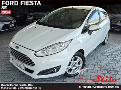 FORD - FIESTA - 2013/2014 - Branca - R$ 42.900,00