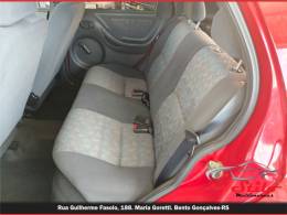 CHEVROLET - CELTA - 2002/2003 - Vermelha - R$ 19.900,00