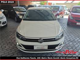 VOLKSWAGEN - POLO - 2018/2019 - Branca - R$ 79.900,00