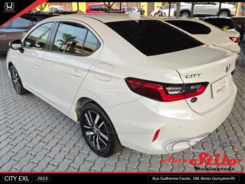 HONDA - CITY - 2022/2023 - Branca - R$ 108.900,00