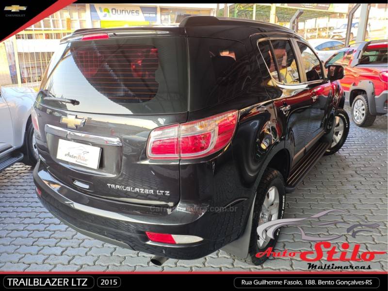 CHEVROLET - TRAILBLAZER - 2014/2015 - Preta - R$ 139.900,00