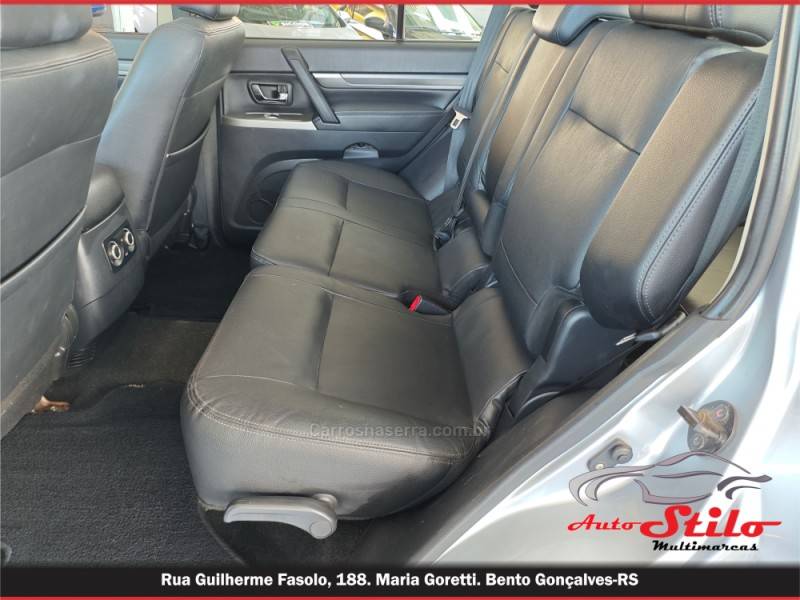 MITSUBISHI - PAJERO FULL - 2015/2016 - Prata - R$ 164.900,00