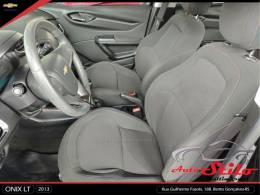 CHEVROLET - ONIX - 2013/2013 - Preta - R$ 41.900,00