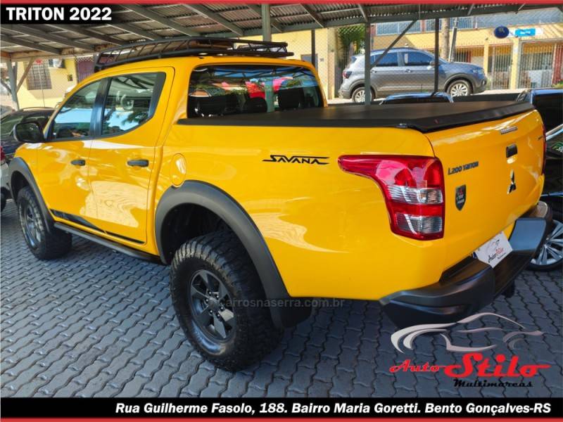 MITSUBISHI - L200 TRITON - 2021/2022 - Amarela - R$ 178.000,00