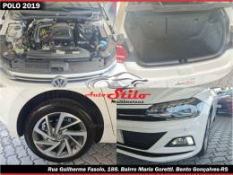 VOLKSWAGEN - POLO - 2018/2019 - Branca - R$ 79.900,00