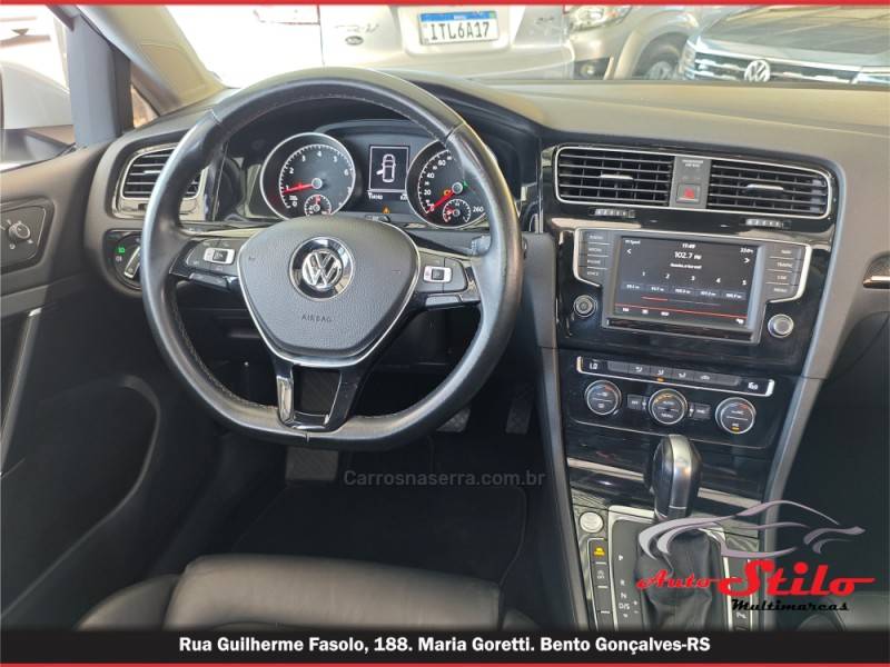 VOLKSWAGEN - GOLF - 2016/2016 - Branca - R$ 97.900,00
