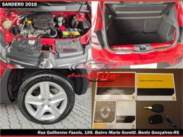 RENAULT - SANDERO - 2015/2016 - Vermelha - R$ 47.900,00