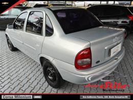 CHEVROLET - CORSA - 2001/2001 - Prata - R$ 18.000,00