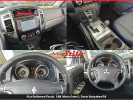 MITSUBISHI - PAJERO - 2015/2016 - Prata - R$ 164.900,00