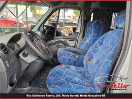 RENAULT - MASTER - 2013/2014 - Prata - R$ 143.900,00