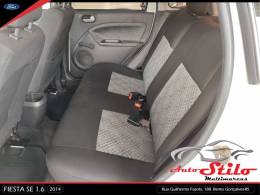 FORD - FIESTA - 2013/2014 - Branca - R$ 38.900,00