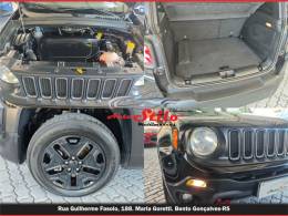 JEEP - RENEGADE - 2015/2016 - Preta - R$ 85.900,00