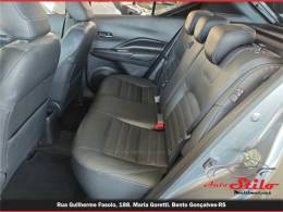 NISSAN - KICKS - 2017/2018 - Cinza - R$ 84.900,00